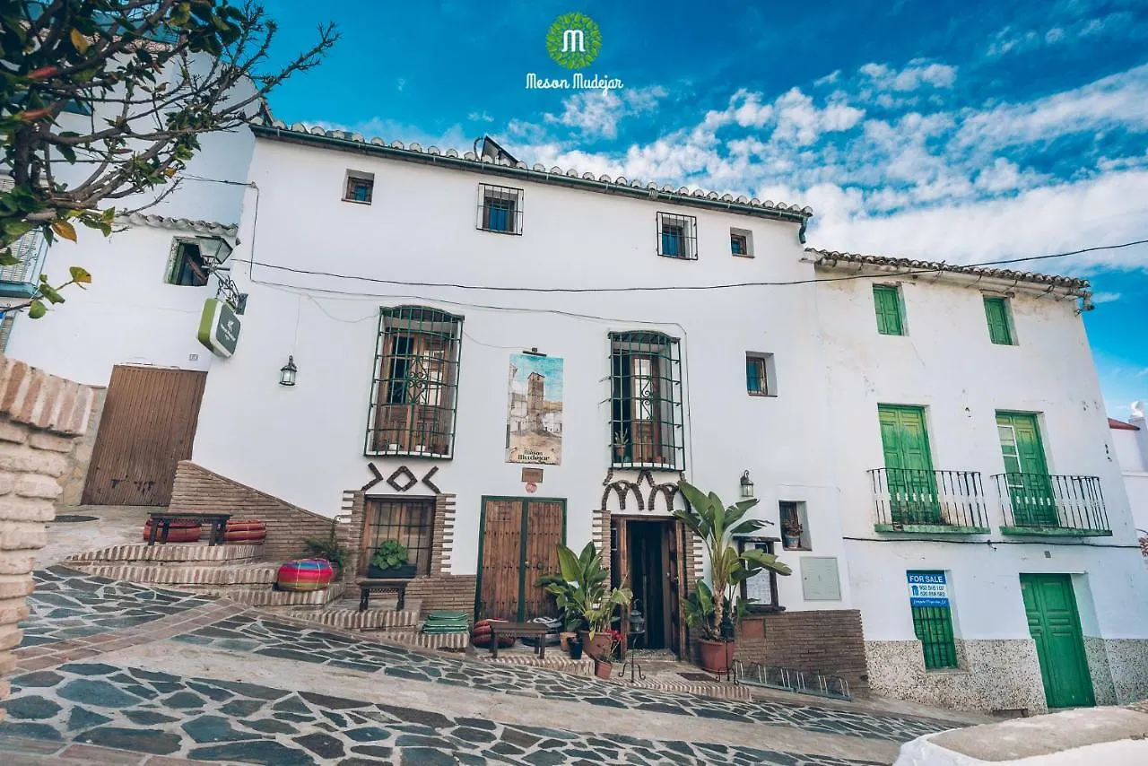 Контакты Meson Mudejar Vegan