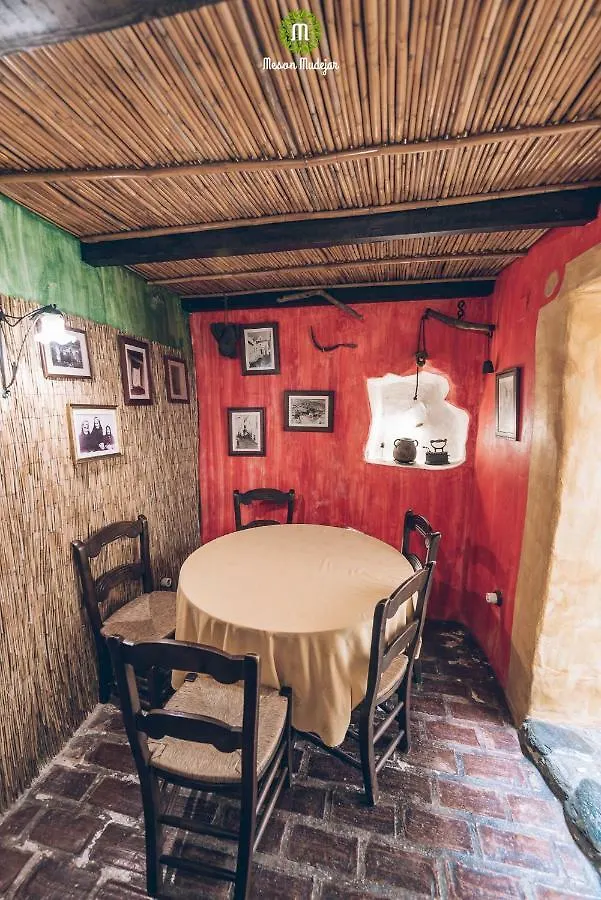 Отель Meson Mudejar Vegan Арчес Гостевой дом